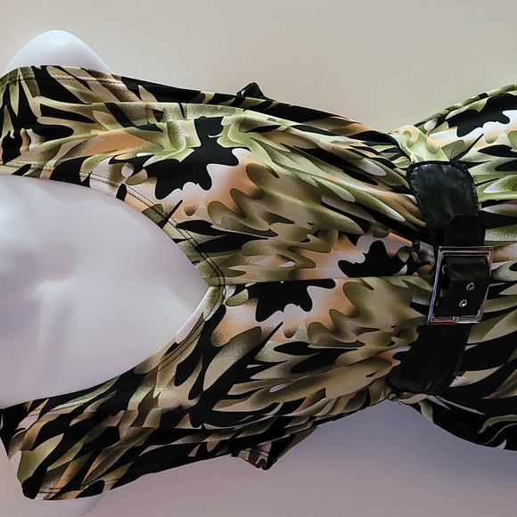 Pennington's Print Dress 1X Abstract Yellow Green Black Belt Sleeveless - Picture 2 of 6